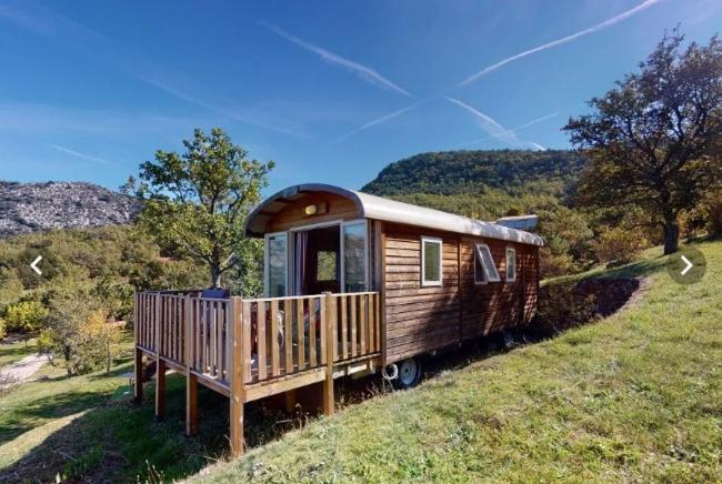 Campasun Camping De L'Aigle エギュイーヌ エクステリア 写真